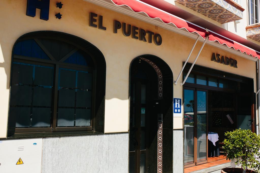 Hostal El Puerto Caleta De Velez Exterior photo